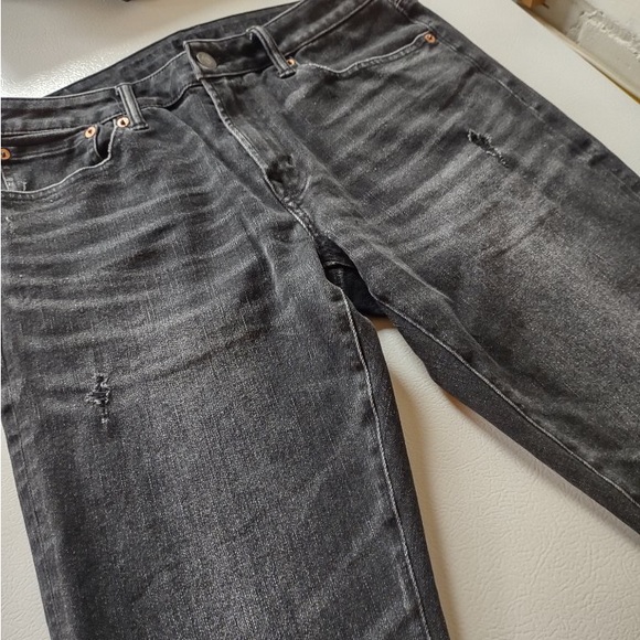 Two pair of men’s Ambercrombie Jeans - Picture 6 of 11